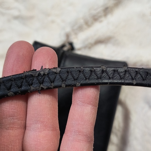 Crossbody Bag - Picture 5 of 9